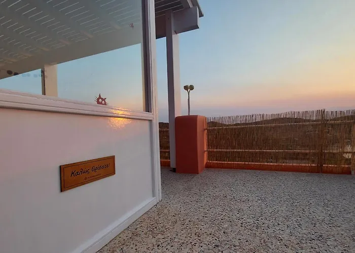 Floating Terrace Kea Island Otziás