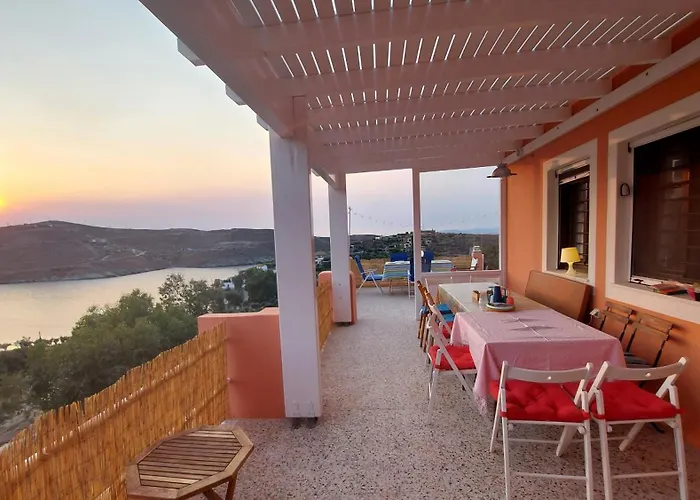 Floating Terrace Kea Island 別荘