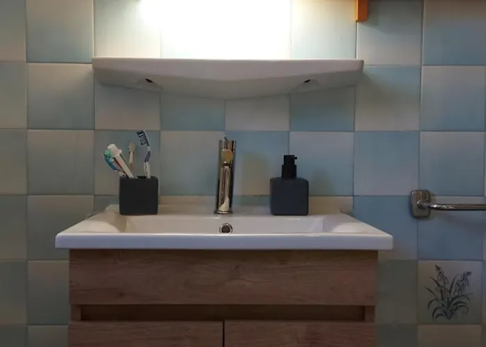 Floating Terrace Kea Island * Otziás