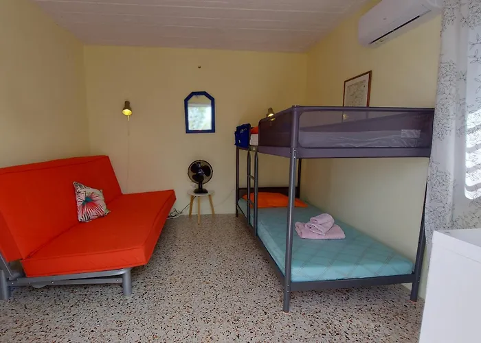 Floating Terrace Kea Island Otziás